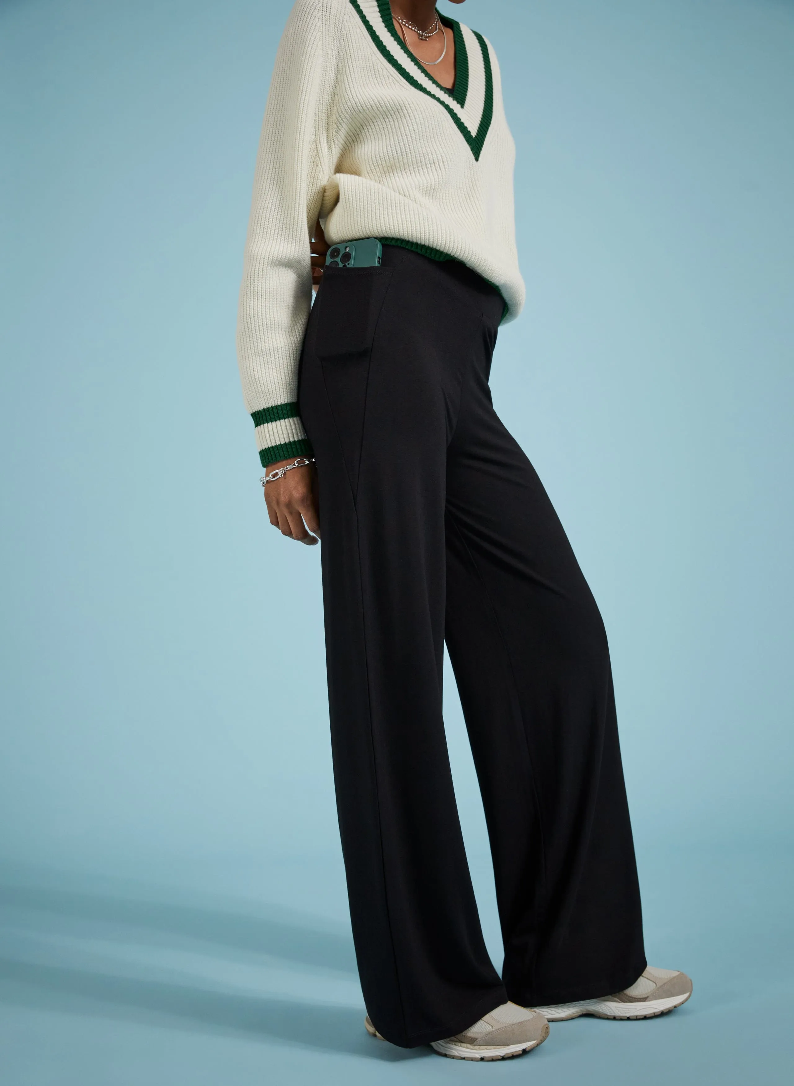 Bonnie LENZING™ ECOVERO™ Weit geschnittene Leggings | Kaviar Schwarz