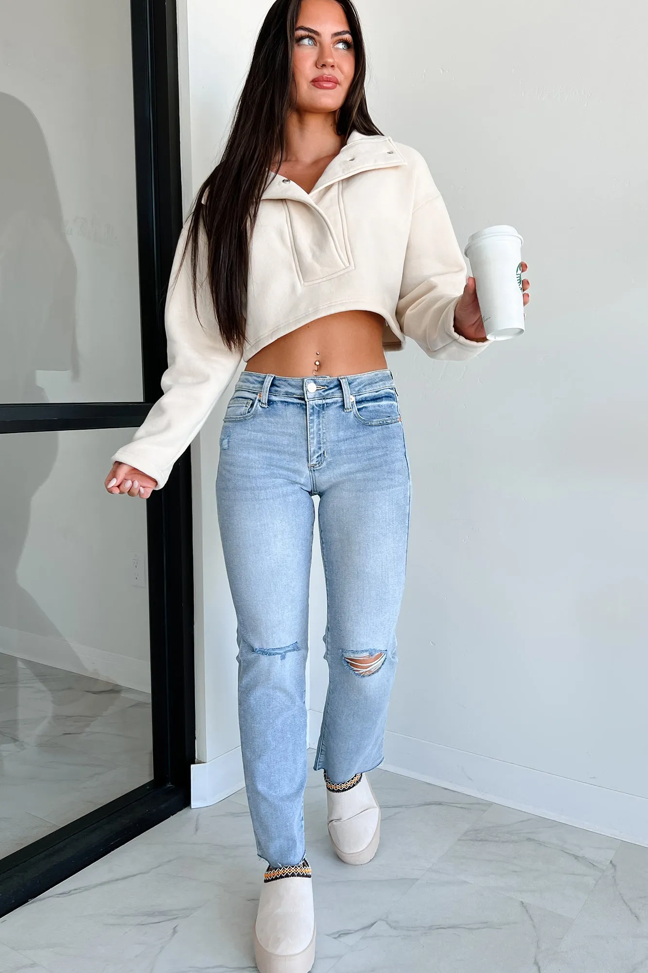 Durchsetzungsfähige Attitüde Crop-Knopfpullover (Creme)