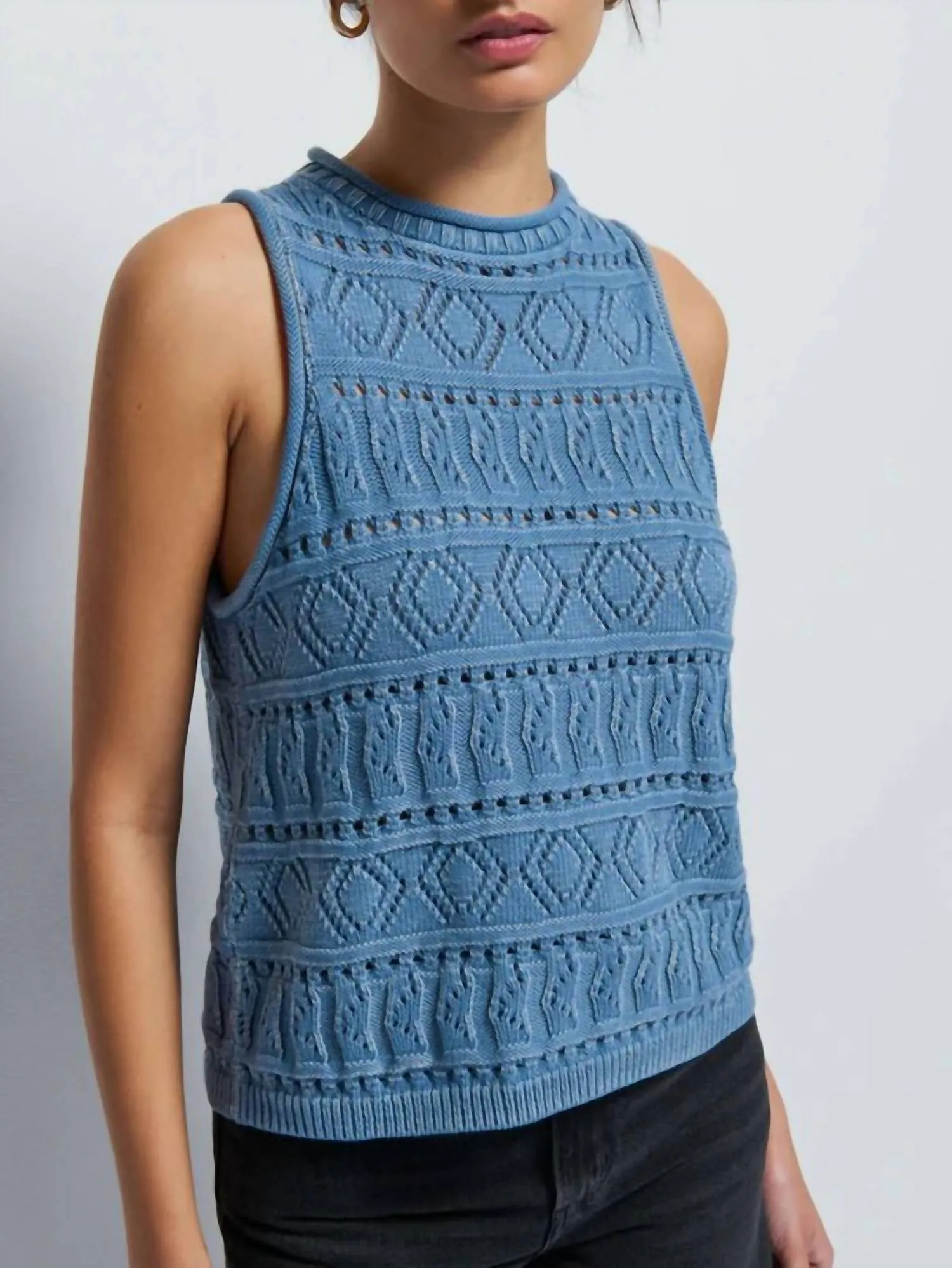 Lina Pointelle Top In Ausgewaschenem Denim