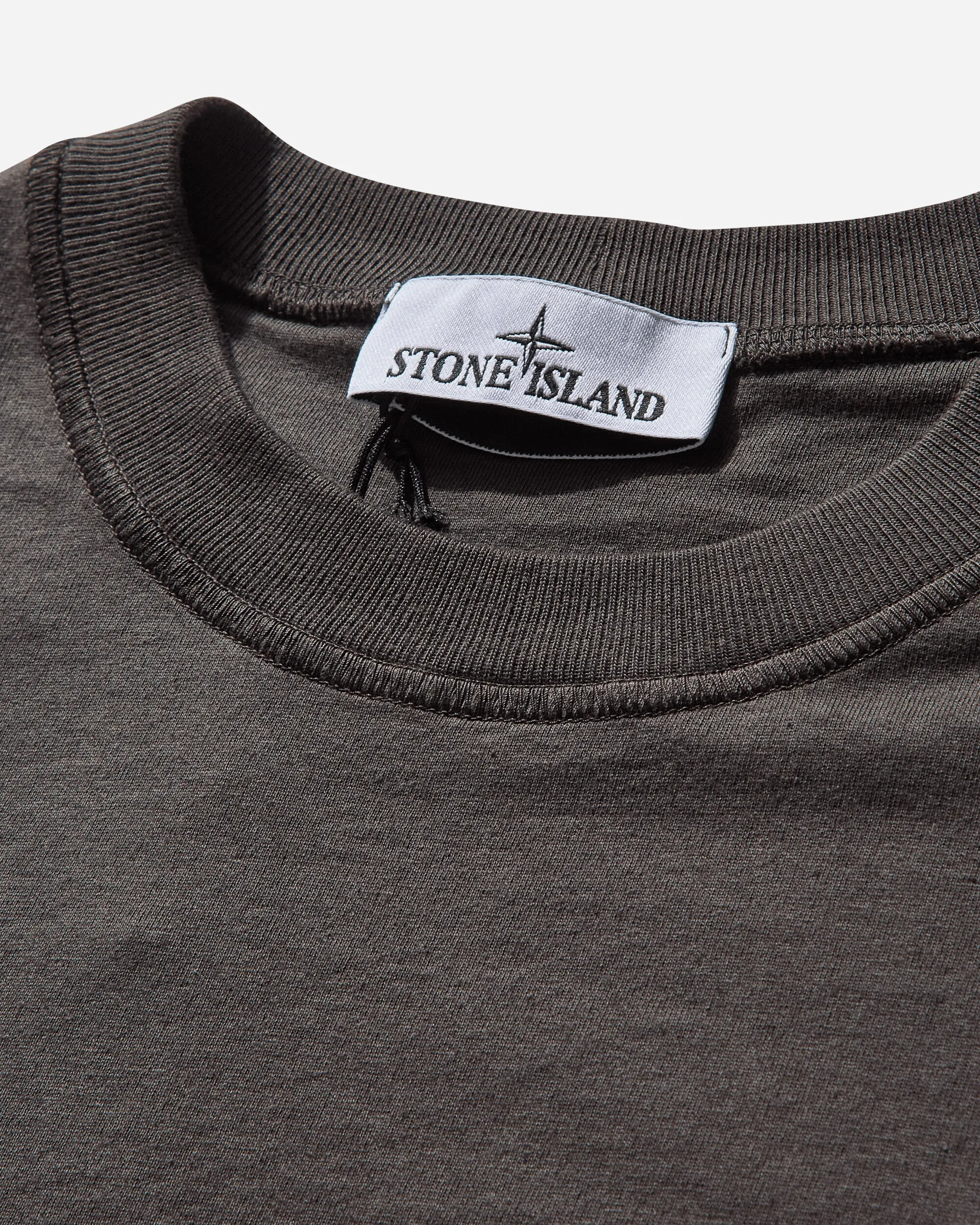Herren T-Shirt mit gefärbtem Logo in Schwarz