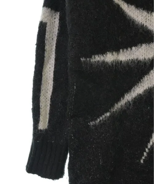 NO ID SCHWARZE Pullover