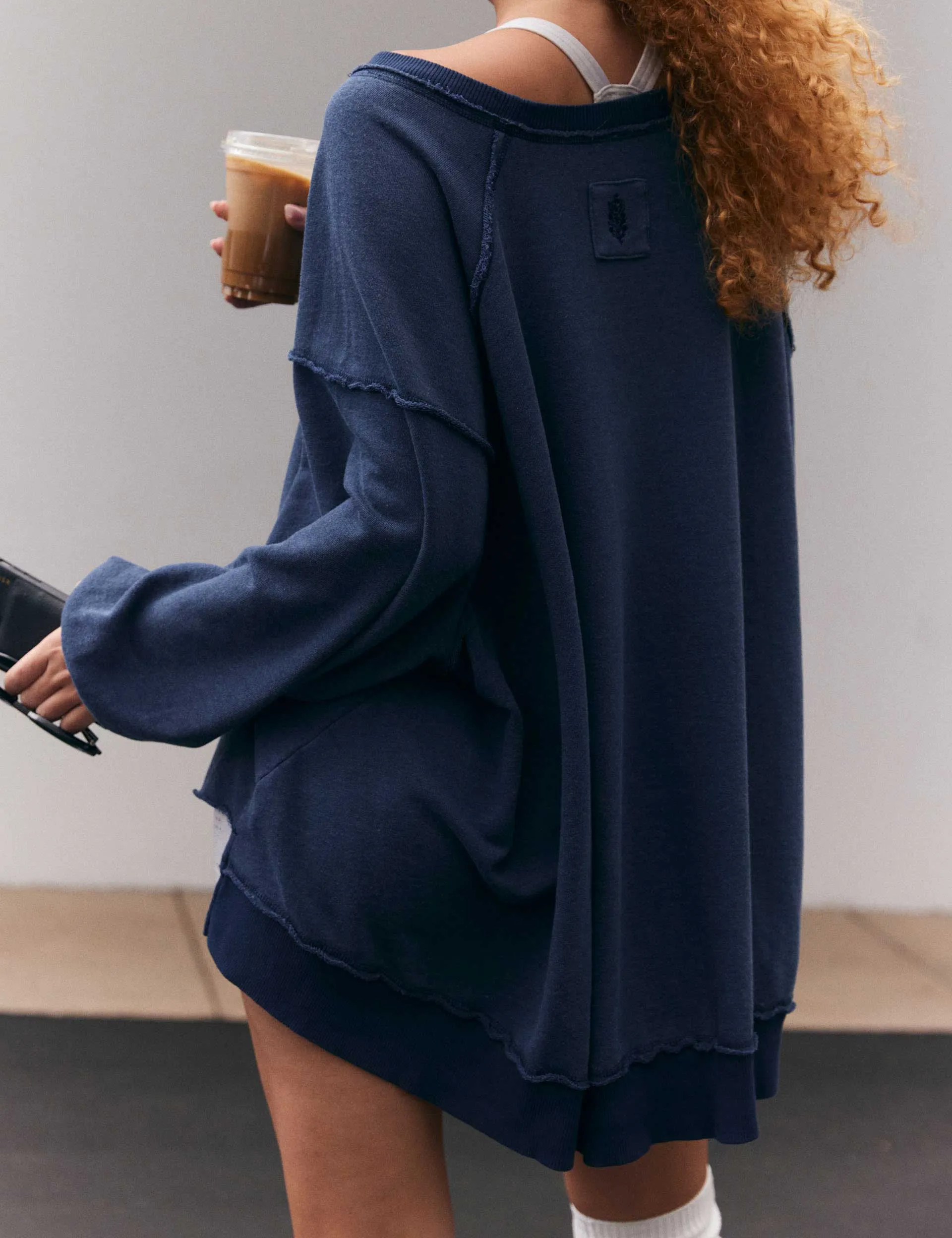 One To Beat Pullover - Mitternachtsblau