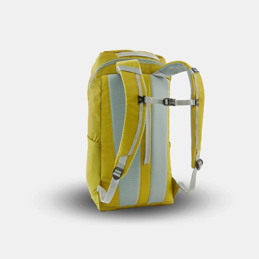 Patagonia Black Hole 25L Rucksack Strauchgrün Patagonia Kleidung