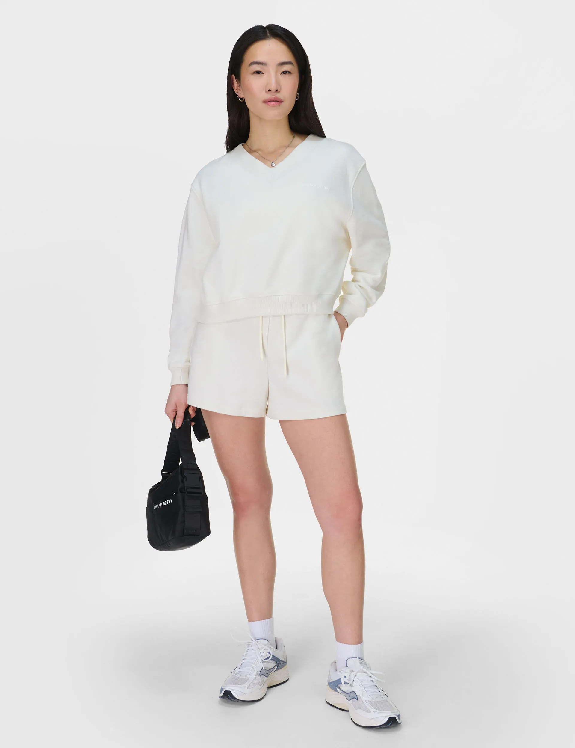 Revive Crop V-Ausschnitt Sweatshirt - Lilyweiß
