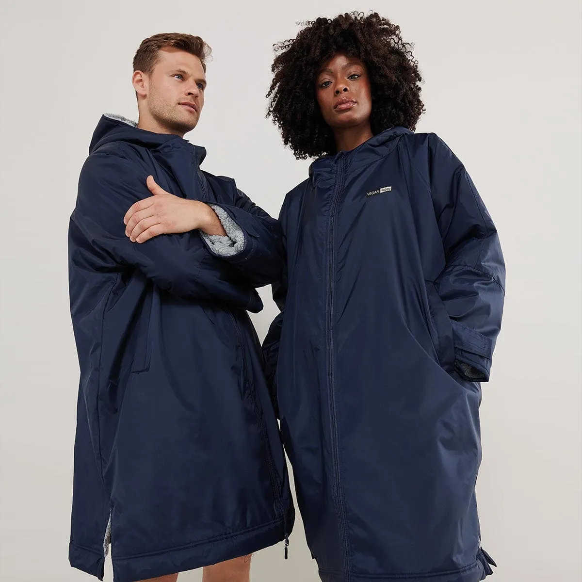 Vegane Unisex-Allwetter-Wasserfeste Bademantel & Camping-Mantel | Mehrere Farben