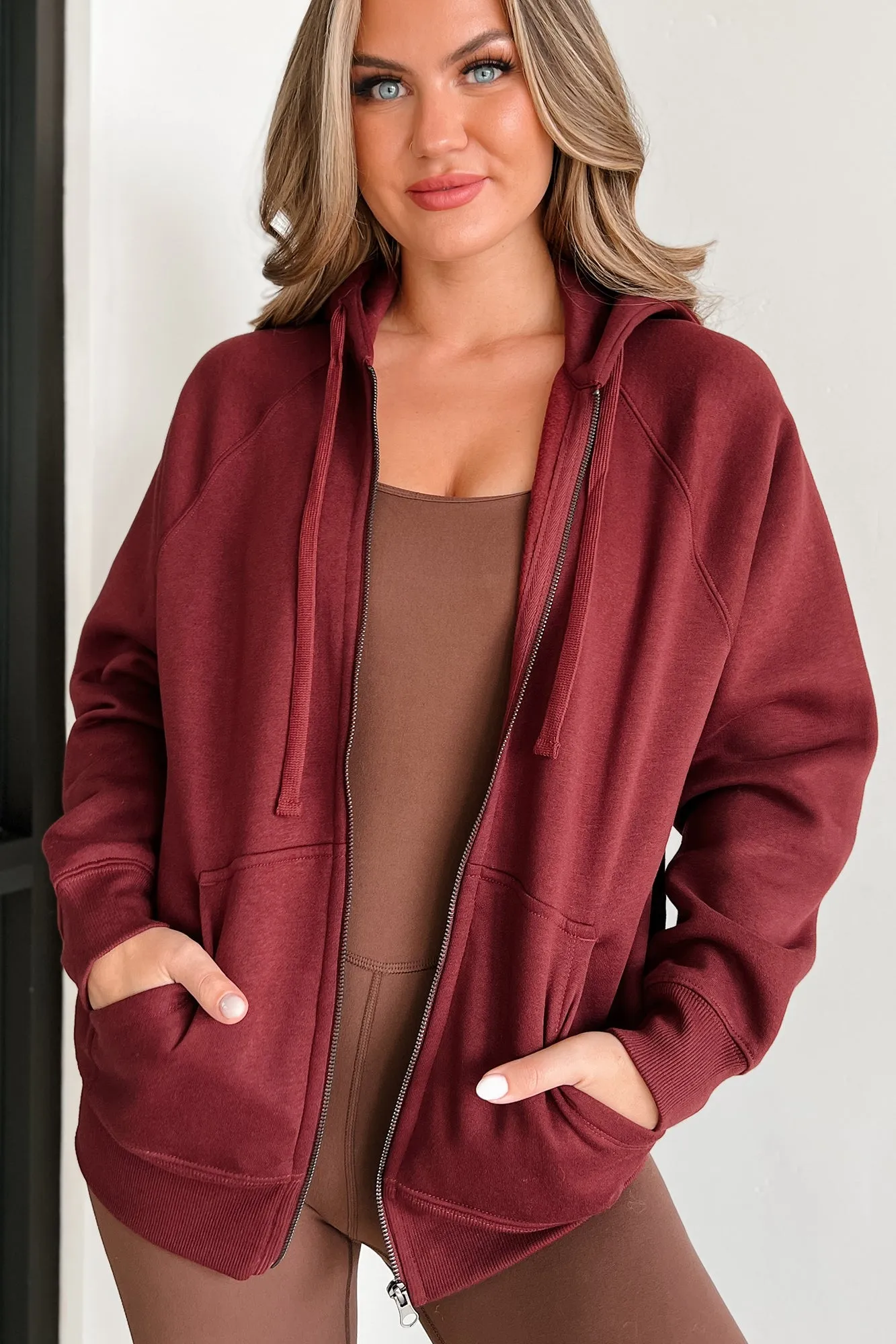 Gewinnen hat Vorrang Zip-Up Hoodie (Burgunder)